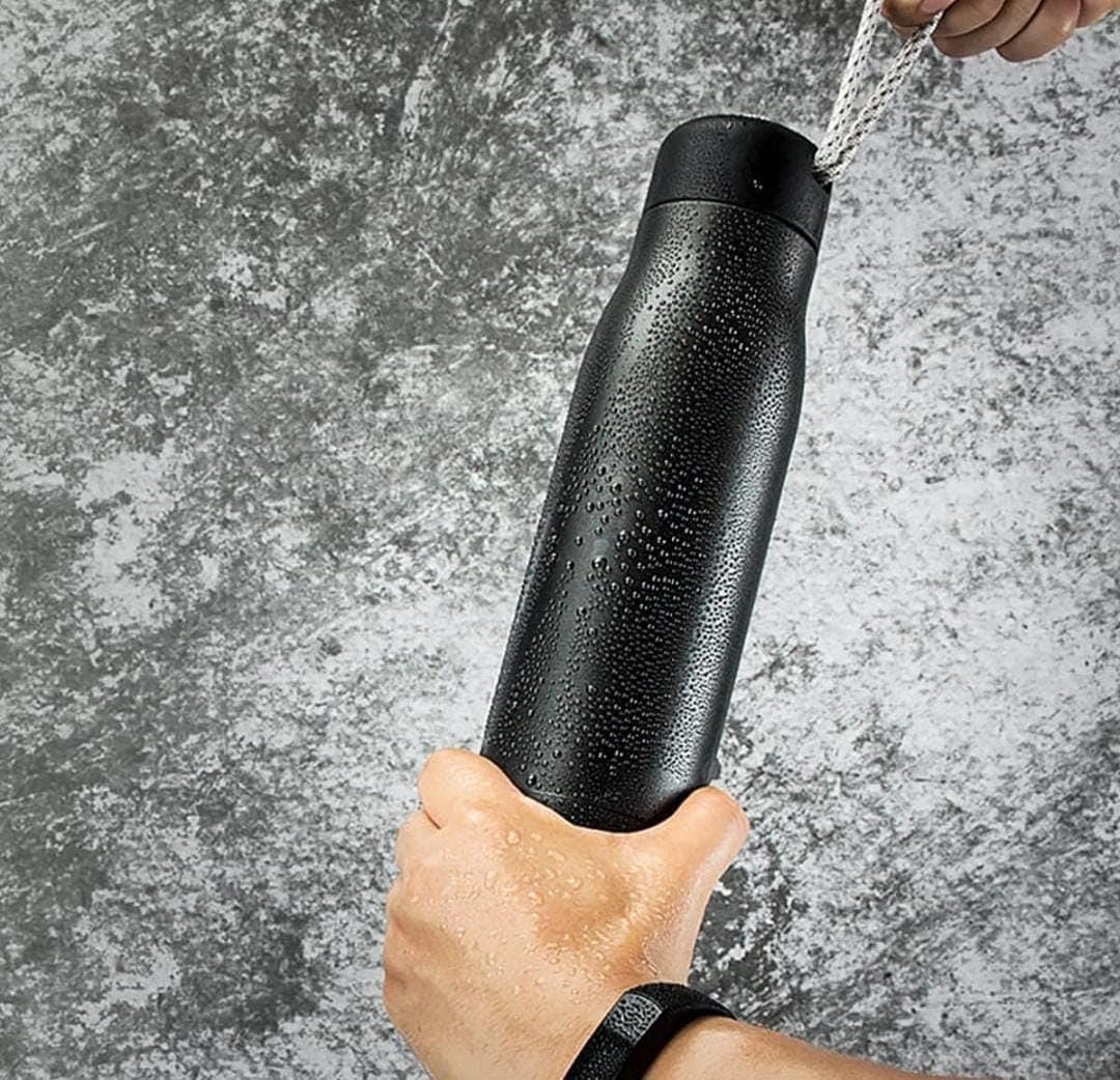 Corporate Gift World – Premium Personalized Stainless Steel Temperature Bottle | 550ml Vacuum Flask with Name Engraving | Ideal for Corporate Gifting